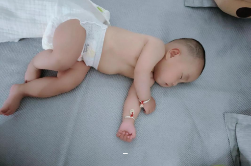 白城宝宝夏天要穿袜子吗